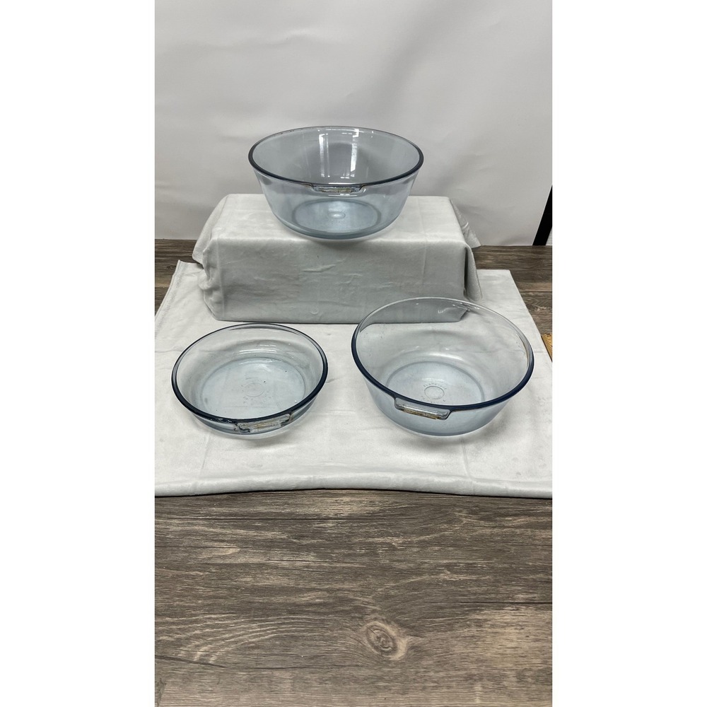 Pyrex Flameware Glass Mixing Bowl Set Blue Tint Vintage 3 Piece 833 817 807